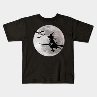 Halloween witch with cat is flying in the sky Kids T-Shirt